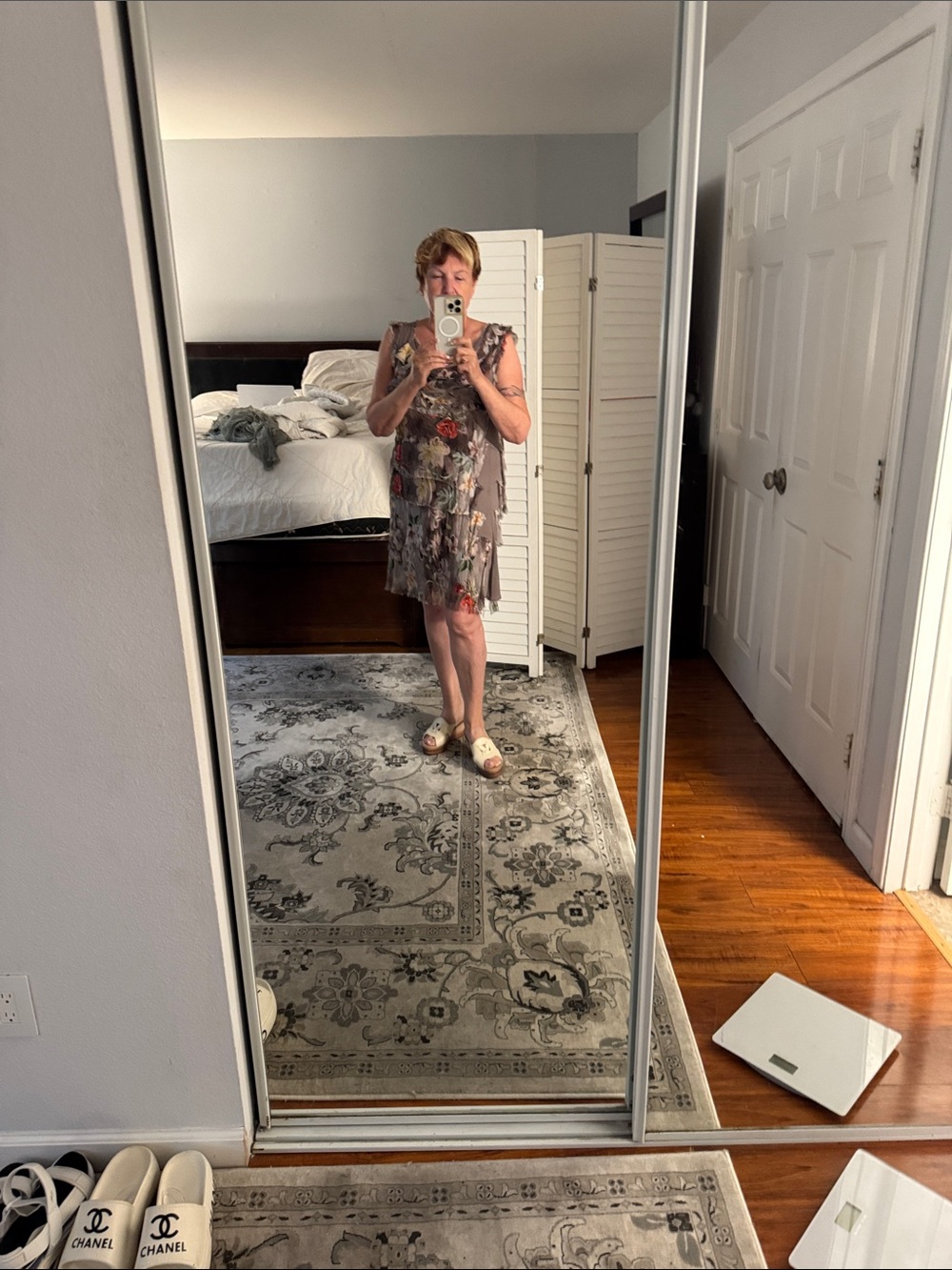 Source Unknown Gray Floral Sleeveless Midi Dress with Pink and Red Accents